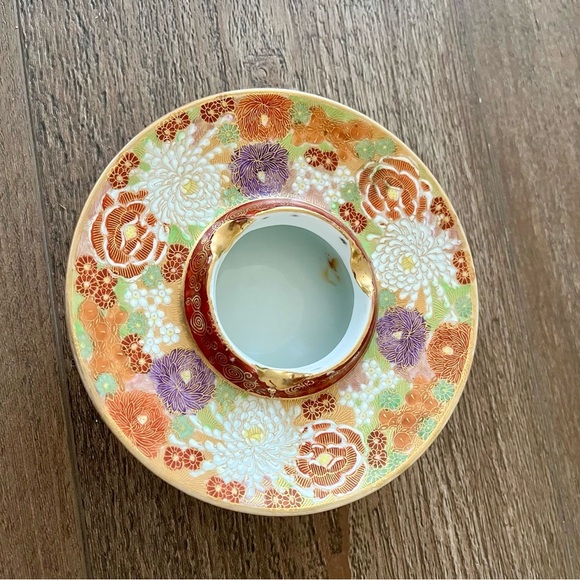 Vintage Chinese Hand Painted Floral Ceramic Ashtray - Picture 4 of 9